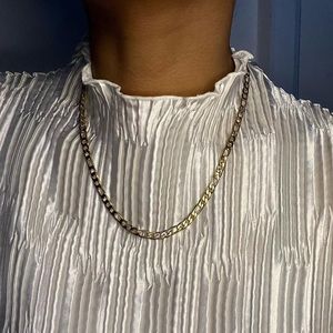 Minimalist 18K gold plated stainless steel figaro chain 🕊